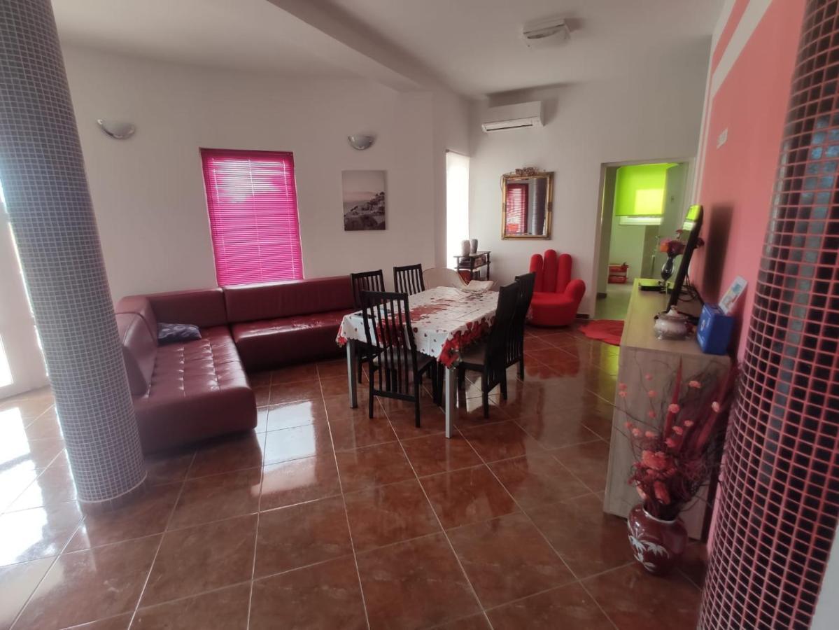 APP Margareta Apartment Umag Luaran gambar